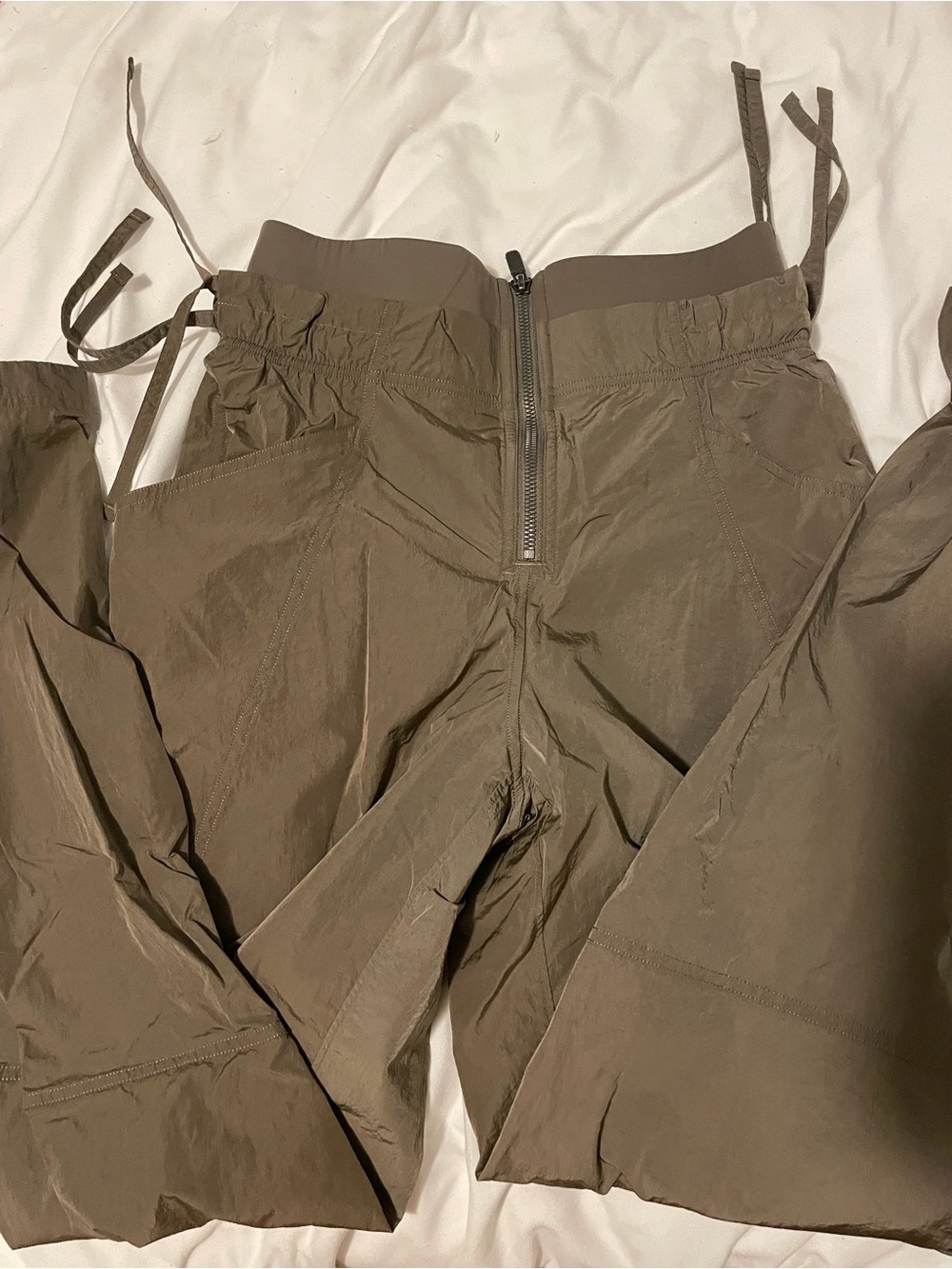 Lululemon Olive Brown Lightweight Utility Pants EUC